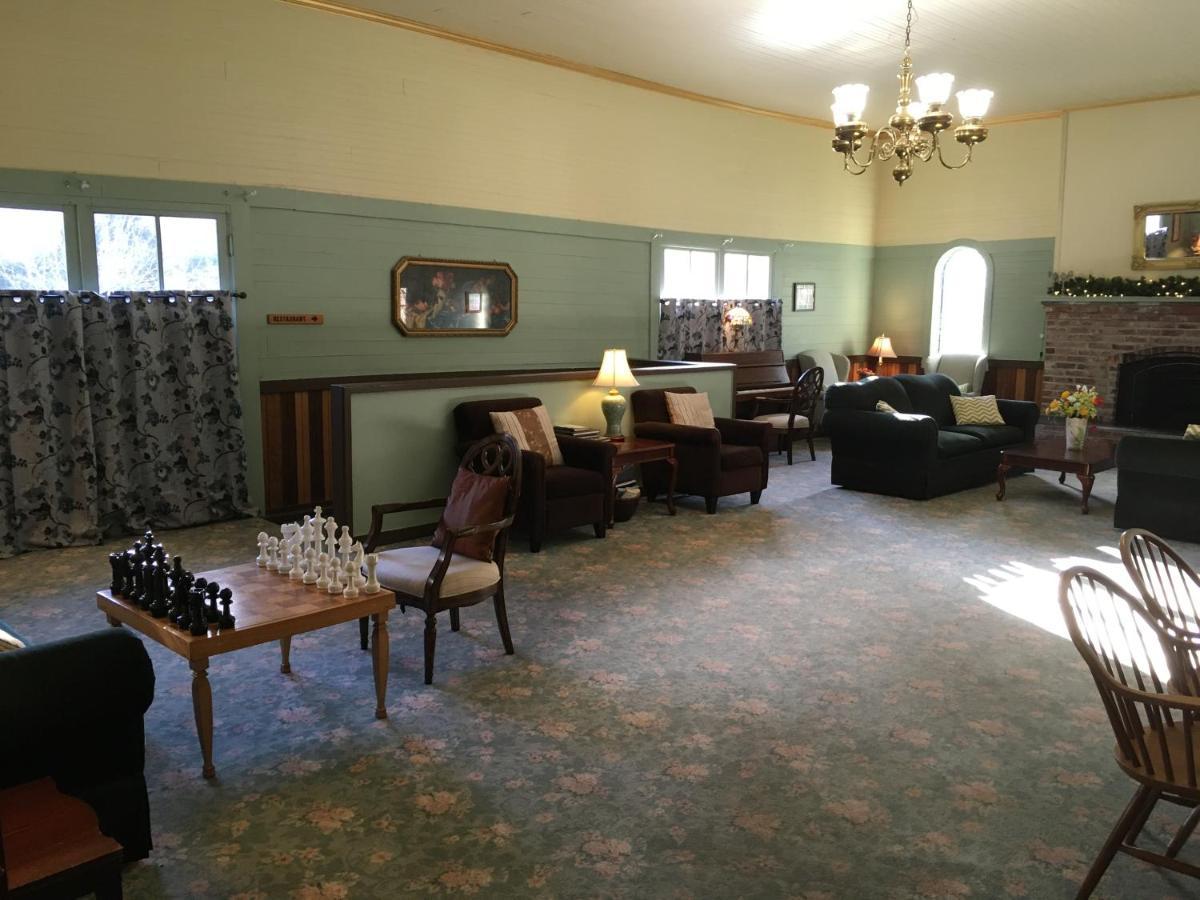 Alexander'S Lodge Ashford Esterno foto