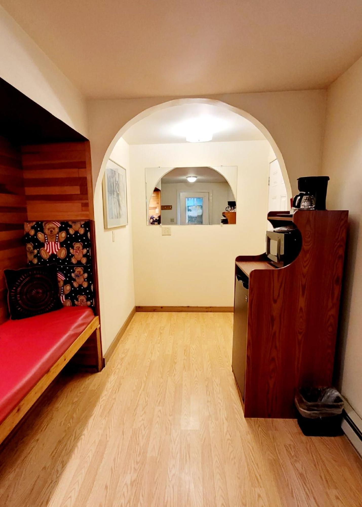 Alexander'S Lodge Ashford Esterno foto