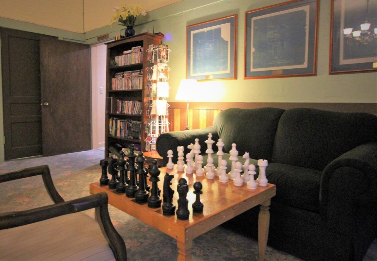 Alexander'S Lodge Ashford Esterno foto